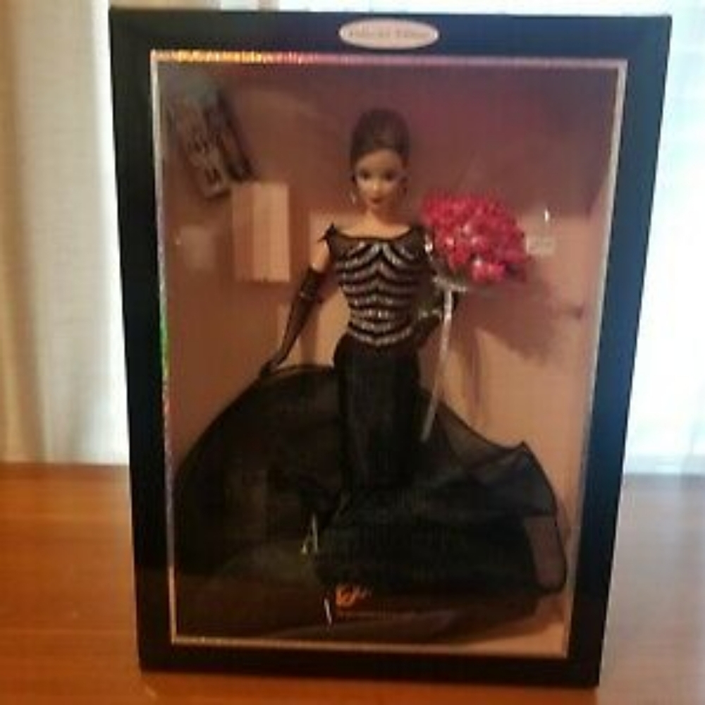 MAKE AN OFFER! 40th Anniversary Barbie - Collectors Edition 1999